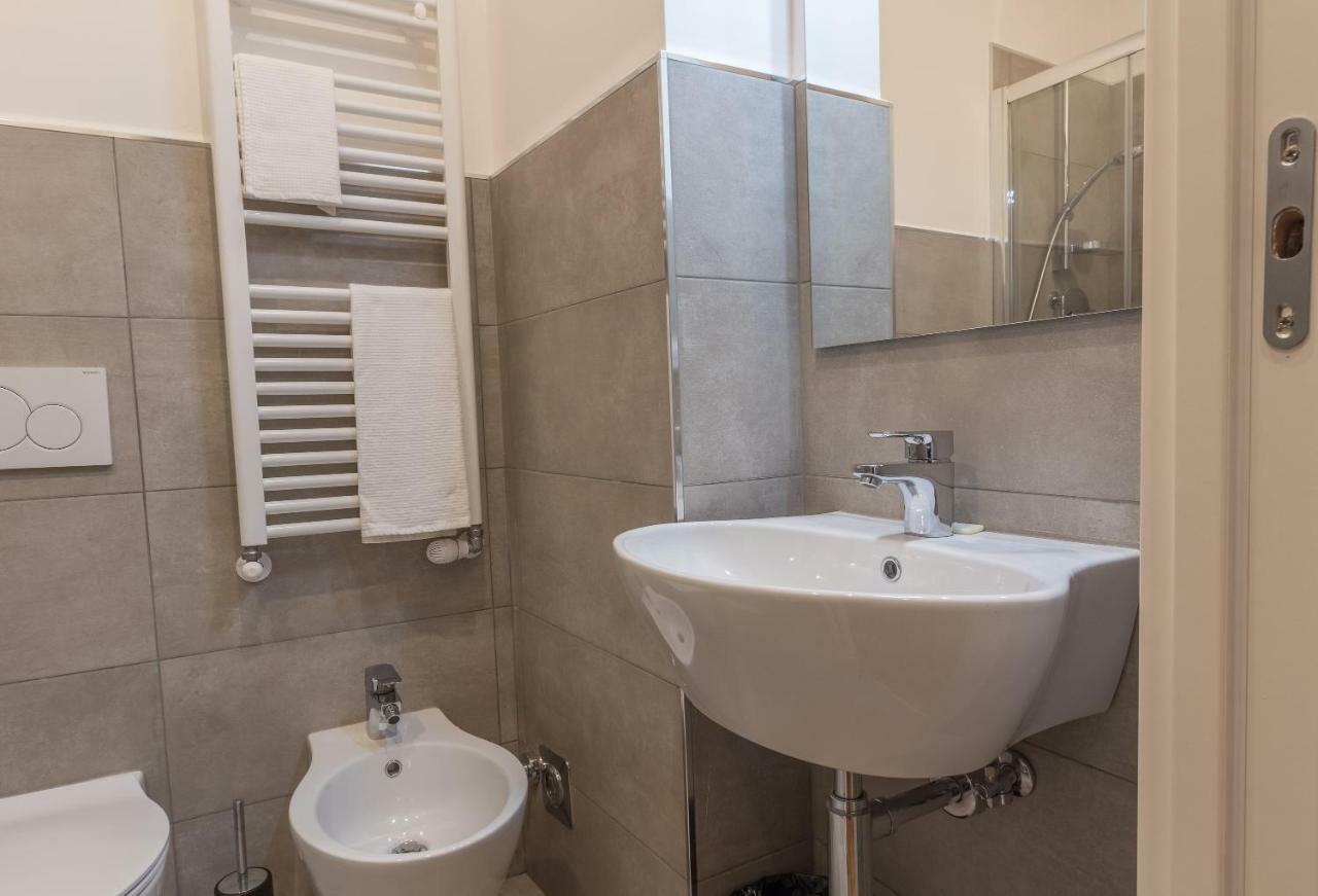 Apartamento Realkasa Towers Flat Bolonia Exterior foto